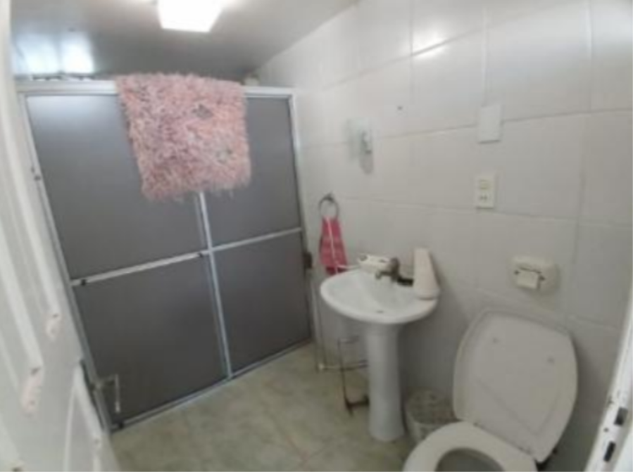 EXTRAJUDICIAL Leilão de Casa em Alvenaria, cidade de Laguna/SC, localizado em Laguna - SC
