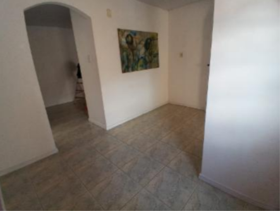 EXTRAJUDICIAL Leilão de Casa em Alvenaria, cidade de Laguna/SC, localizado em Laguna - SC
