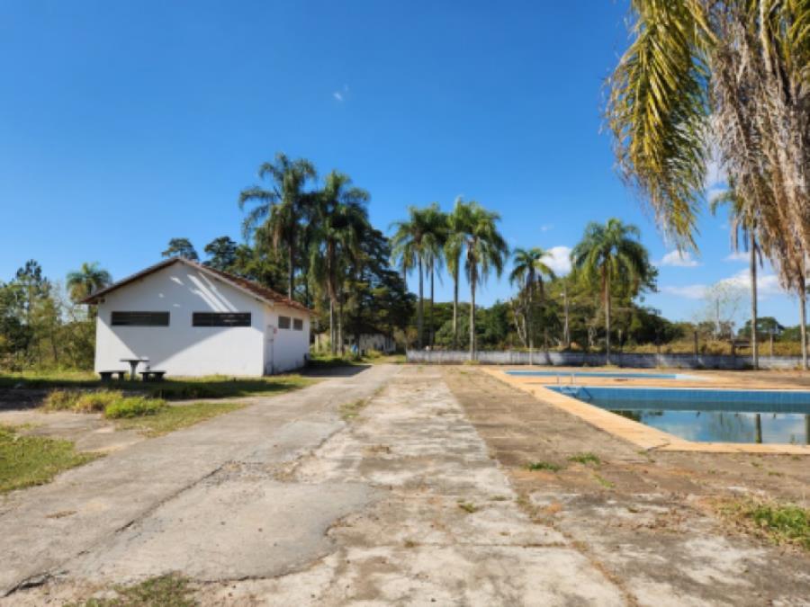 EXTRAJUDICIAL Leilão de imóvel com 26.6200,00 m² em Botucatu/SP, localizado em Botucatu - SP