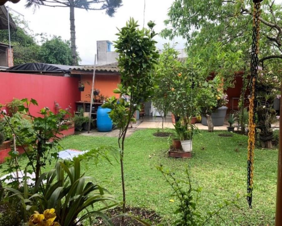 EXTRAJUDICIAL Leilão de Casa com 200m² de área construída em Curitiba/PR, localizado em Curitiba - PR, bairro Uberaba