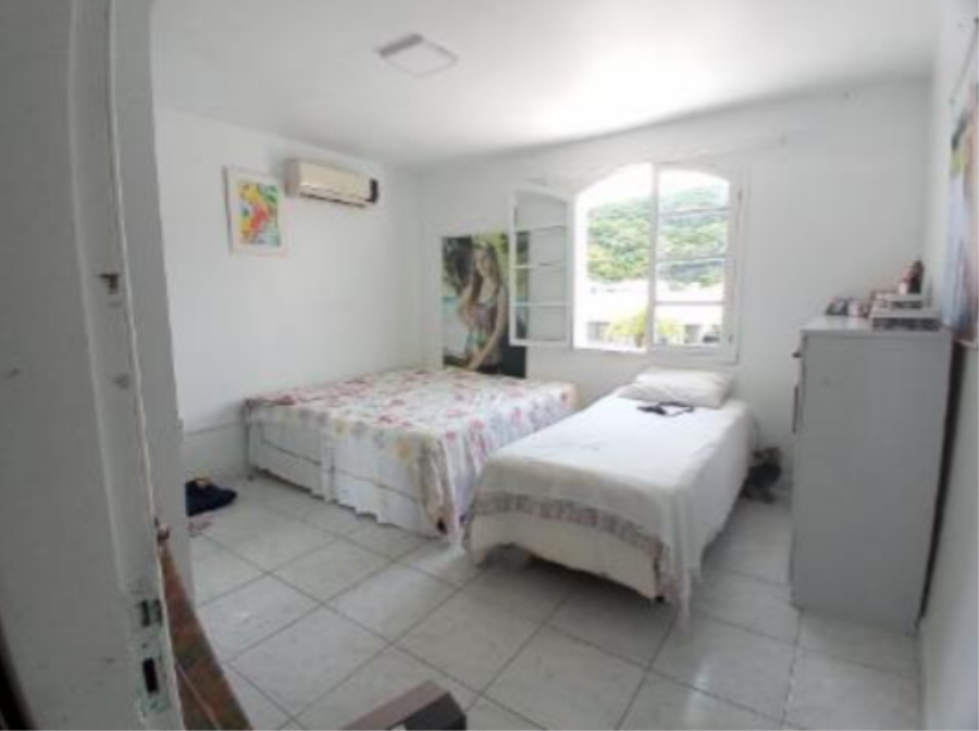 EXTRAJUDICIAL Leilão de Casa em Alvenaria, cidade de Laguna/SC, localizado em Laguna - SC