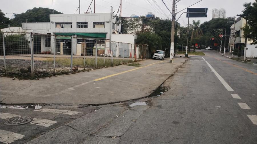 EXTRAJUDICIAL Leilão de terreno com projeto aprovado na Penha/SP, localizado em São Paulo - SP, bairro Guaiaúna