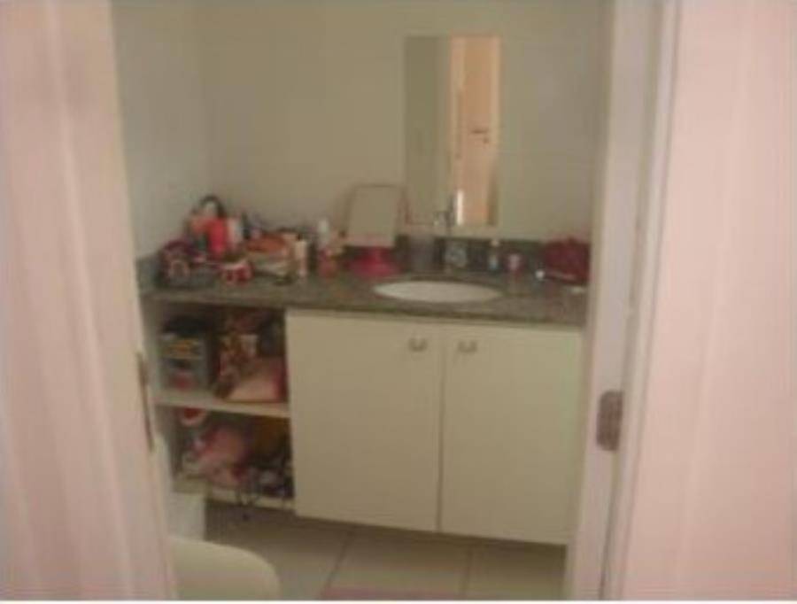 EXTRAJUDICIAL Leilão de Apartamento e Vaga - Vila Alqueire, Rio de Janeiro, localizado em Rio De Janeiro - RJ, bairro Vila Valqueire