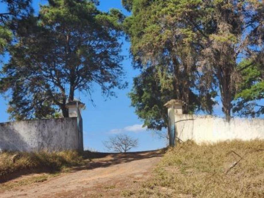 EXTRAJUDICIAL Leilão de imóvel com 26.6200,00 m² em Botucatu/SP, localizado em Botucatu - SP