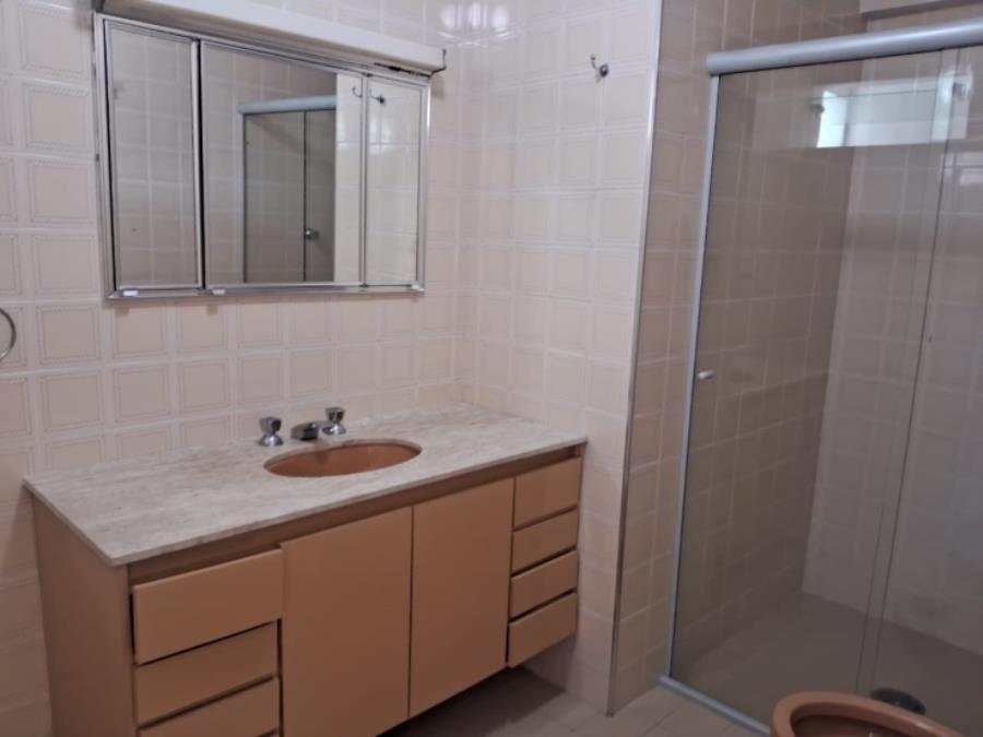 EXTRAJUDICIAL Leilão de apartamento beira-mar no Guarujá/SP, localizado em Guarujá - SP, bairro Praia de Pitangueiras